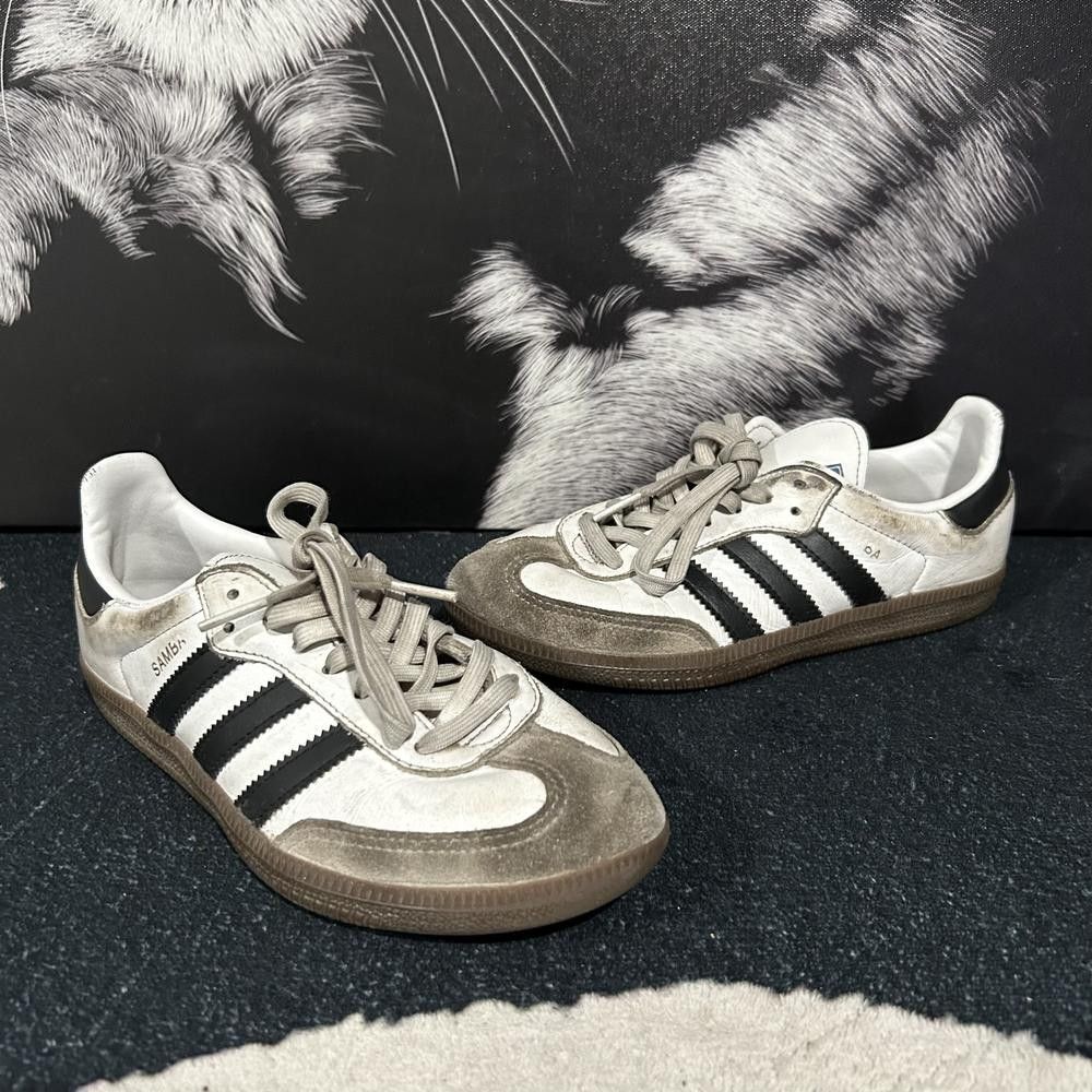 Adidas Samba OG IE3677 Athletic Sneaker Boys 2 White Leather Walking Sports